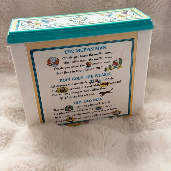 Vintage Fisher-Price Change-A-Tune Piano 3 Tunes Collectible - Picture 2 of 5